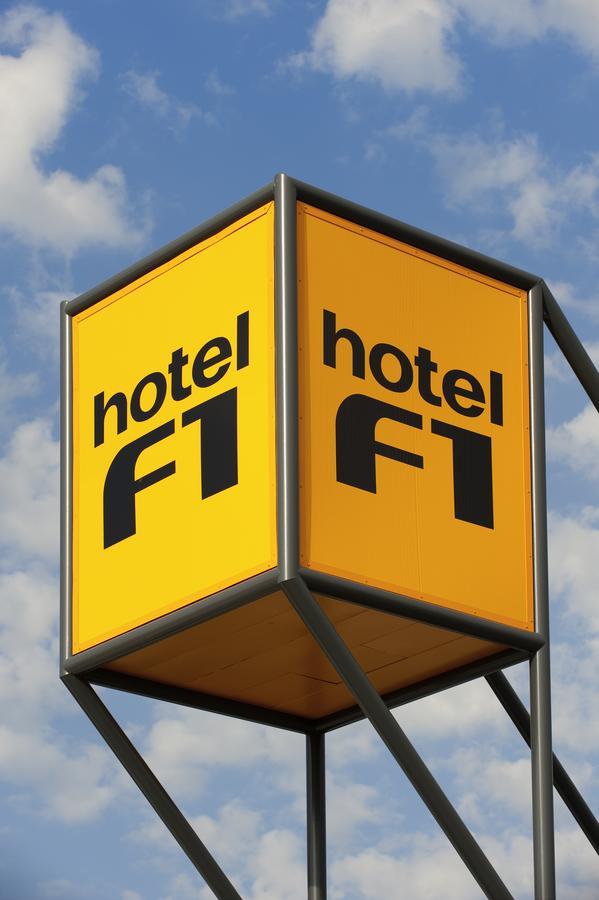 Hotelf1 Chartres Le Coudray Exterior foto